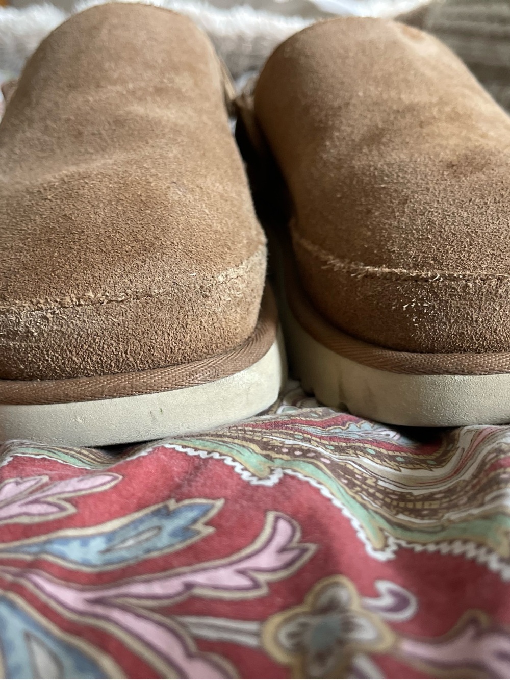 Women's UGG Goldenstar Clogs Chestnut Brown Suede Size 9 EUC! - Picture 6 of 12